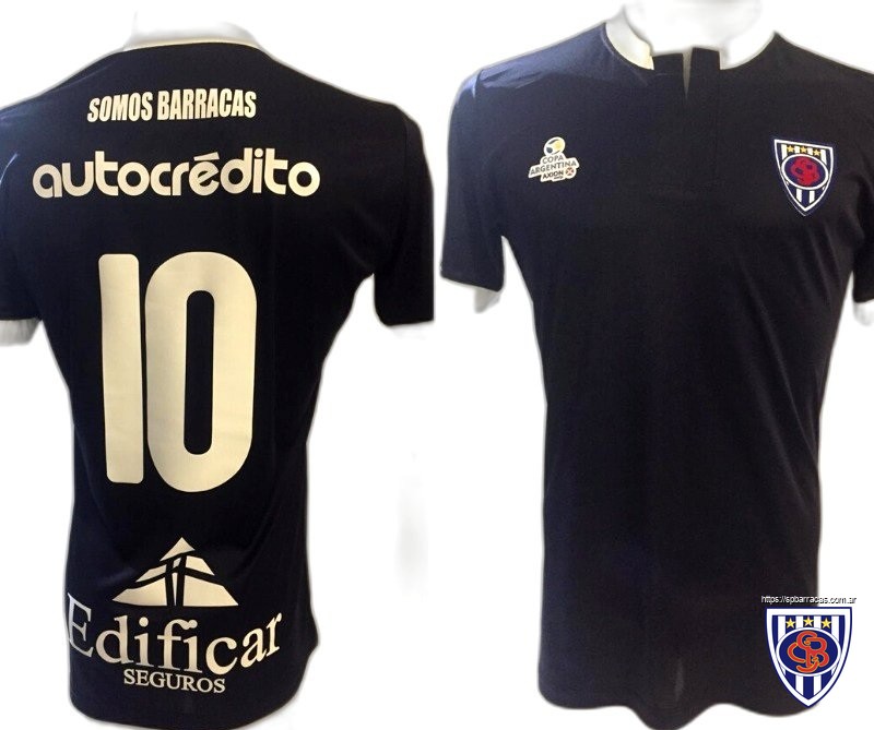 Camiseta utilizada durante la Copa Argentina 2020.